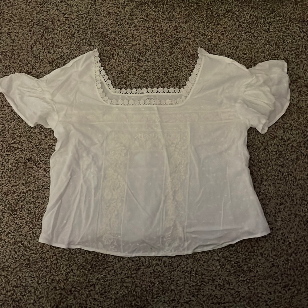 White textured top